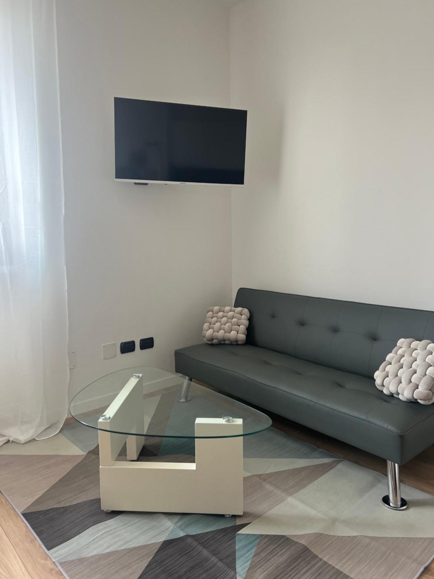 Monolocale Ovidio Aparthotel Milan Exterior photo
